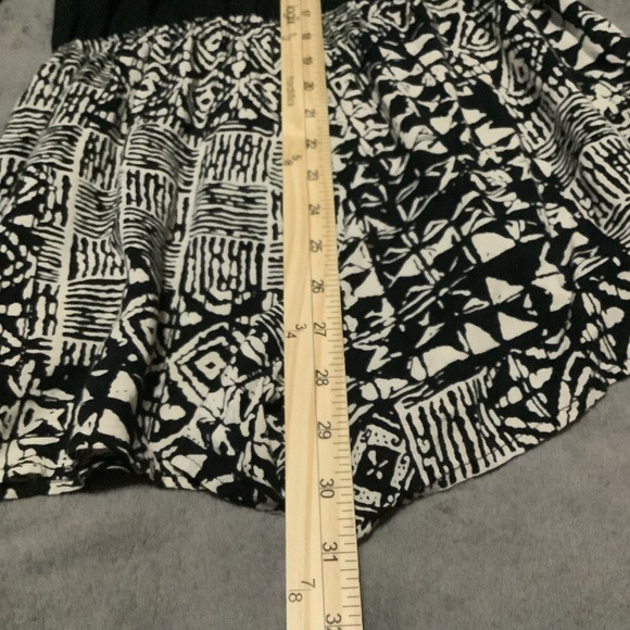 Alythea Long Sleeve Shorts Romper Open Back Cut Out Size Small 📦PD - Picture 6 of 9